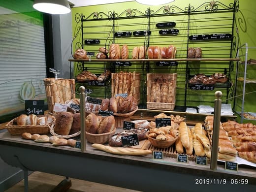 Le croissant de La petite Lilloise, Faubourg de Béthune à Lille